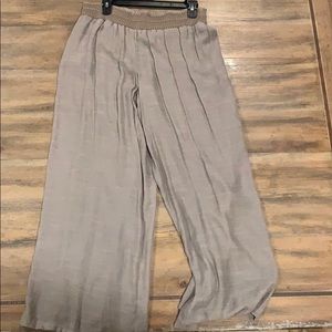 Women’s linen pants